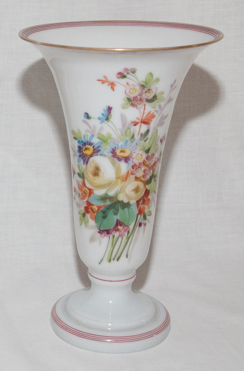 Paire De Vases En Opaline Baccarat Louis Philippe 