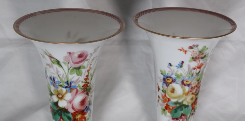 Paire De Vases En Opaline Baccarat Louis Philippe 
