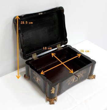  Important Asian Black Lacquered Wood Box, Napoleon III Period - Mid 19th Century