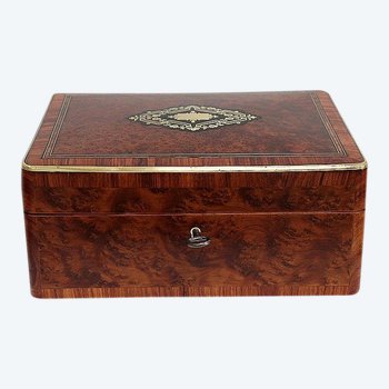  Pretty Rectangular Box in Thuja Burl, Napoleon III period - 1900