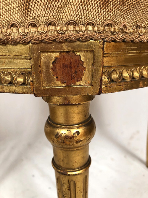 Série de trois chaises de style Louis XVI en bois doré, vers 1900