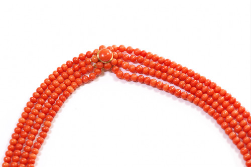 Collier sautoir perles corail multi-rangs avec un fermoir en or 18k, collier de perles, bijou d'été