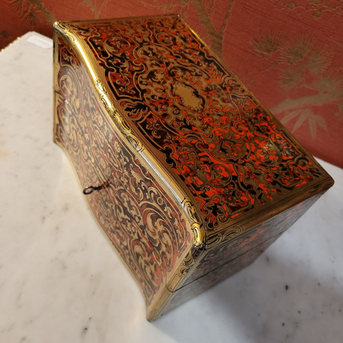 Necessaire de toilette Marqueterie Boulle, cristallerie de Baccarat, Epoque Napoléon 3Très bel état