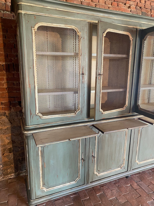 8-door display bookcase with pulls dating from the end of the 19th century, very pretty patina