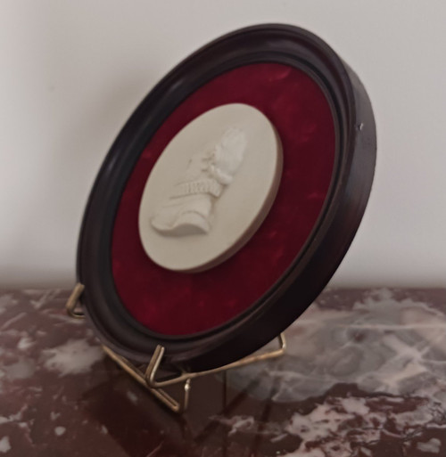 Manufacture de Sèvres - Henri IV - cookie medallion in a frame - signed
