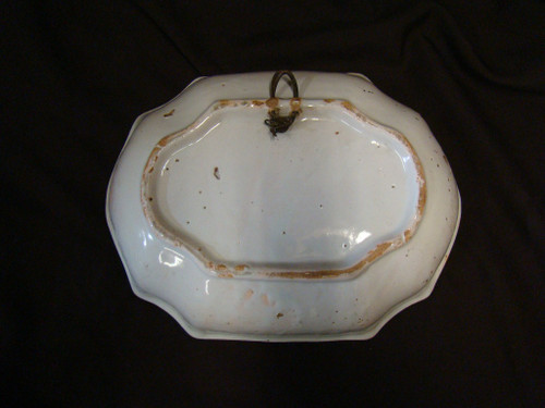 Ciotola in terracotta di Rouen con lati tagliati. XVIII secolo