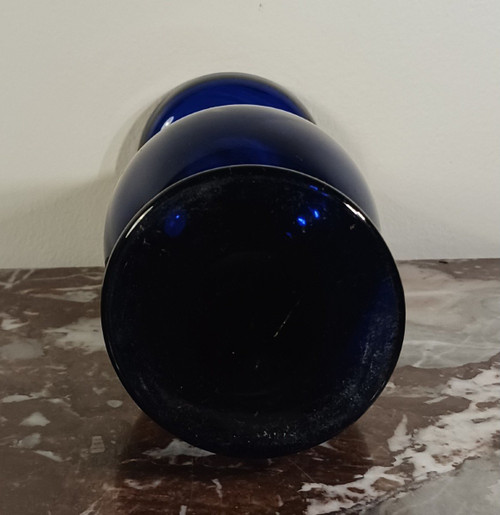 Fin du XVIIIe siècle - vase à jacinthes - forme balustre sur piédouche Louis XVI - verre bleu soufflé