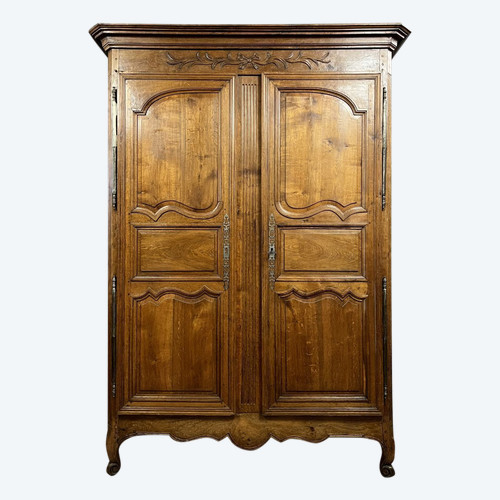 Lyon Louis XV period wardrobe in solid walnut circa 1750