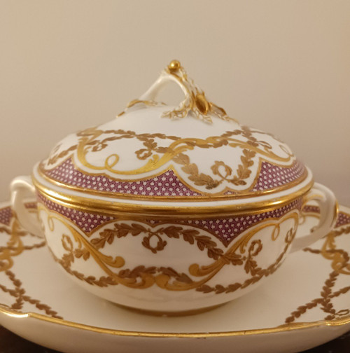 Royal Manufacture of Sèvres - covered bowl and its hard porcelain tray - Taillandier base - 2nd size -
