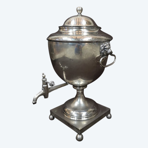 Samovar in metallo argentato del primo periodo dell'Impero