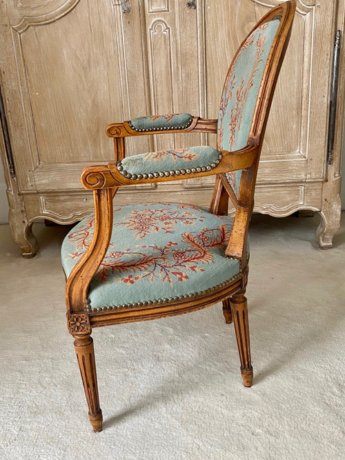 Louis XVI medallion armchair