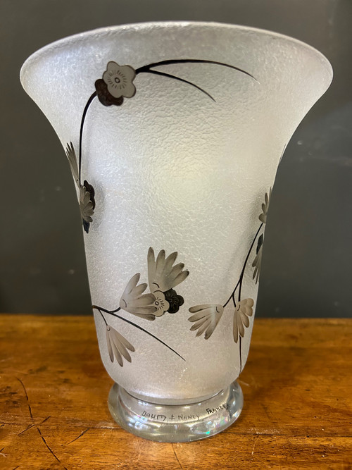 Vase Daum Nancy Frankreich - Oiseau Branché Réserve mit Säure, verstärkt mit schwarzer Emaille