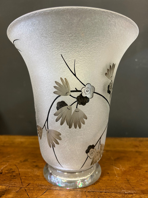 Vase Daum Nancy Frankreich - Oiseau Branché Réserve mit Säure, verstärkt mit schwarzer Emaille
