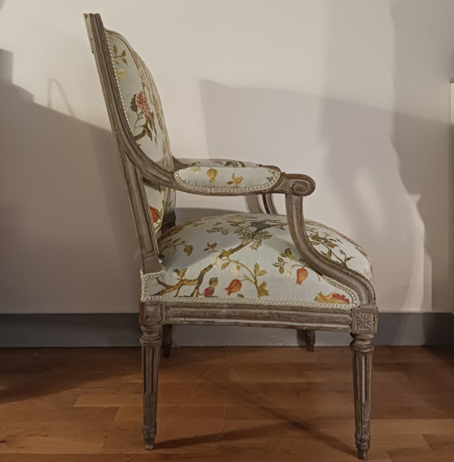 Jean Baptiste Lelarge III - seltener niedriger Sessel in Halbkabriolettform - lackierte Buche