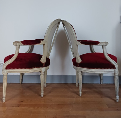 Claude Gorgu, master in 1770 - pair of cabriolet armchairs - restored - velvet jaspé - inventory number