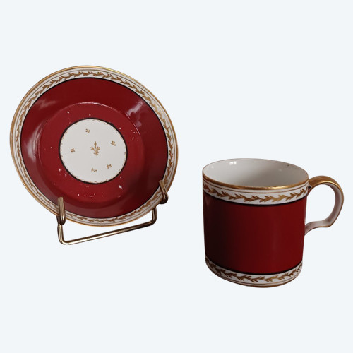 Manufacture du Duc d'Orléans, Pont aux Choux, circa 1793 - litron cup and saucer - carmine background and royalist mourning ribbon