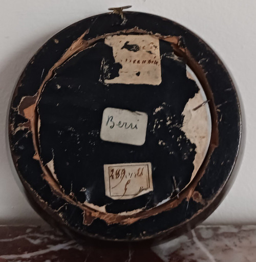 Manifattura di Sèvres per il Duca di Doudeauville - medaglione in biscuit con il profilo del Duca di Angoulême