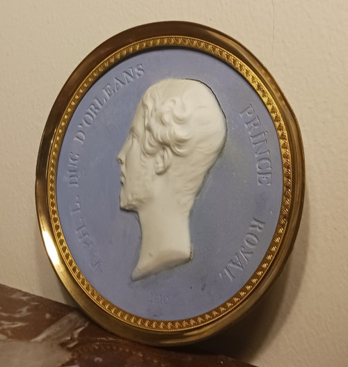 Manufacture Royale de Sèvres dopo Barre - Medaglione in porcellana biscuit di Ferdinando Filippo d'Orléans