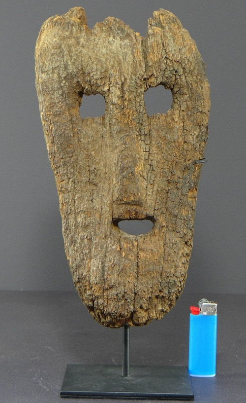 Indonesia, Timor Island, 19th Century, Ancient Wooden Anthropomorphic Mask, very eroded.