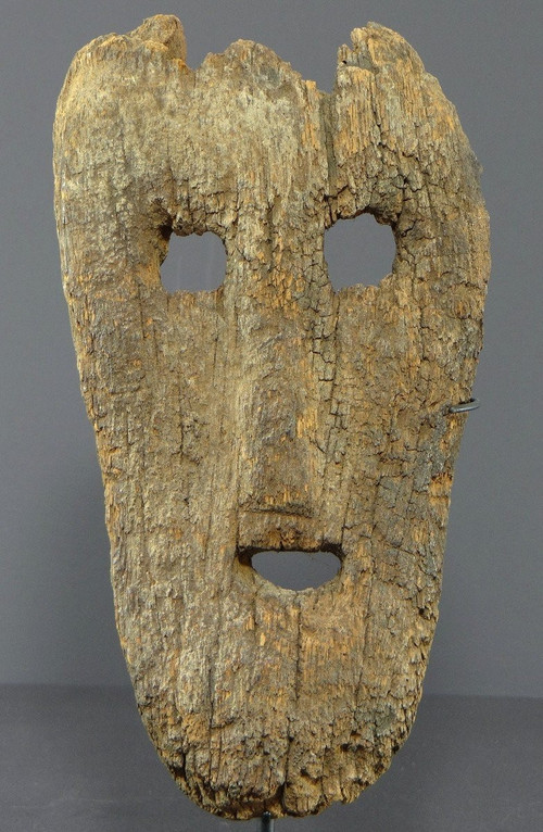 Indonesia, Timor Island, 19th Century, Ancient Wooden Anthropomorphic Mask, very eroded.