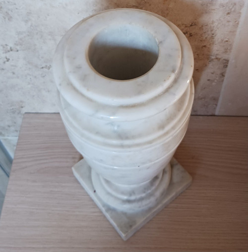 Opera italiana moderna - vaso a balaustra molto grande - marmo bianco massiccio Calacatta