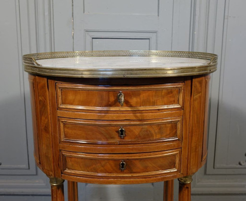 Louis XVI period Chiffonnière Table In Mahogany