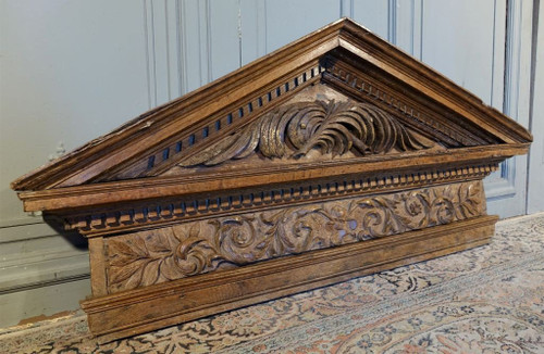 Fronton De Porte Renaissance
