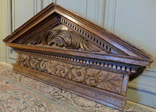 Fronton De Porte Renaissance