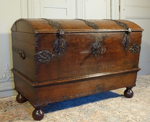 Louis XIV period chest
