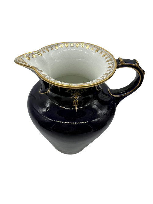 Service à café en porcelaine du 19ème siècle - Manufacture de Sèvres - signée SEVRES