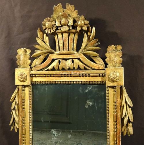 Specchio a frontone in stile Luigi XVI