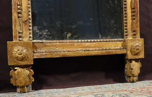 Specchio a frontone in stile Luigi XVI