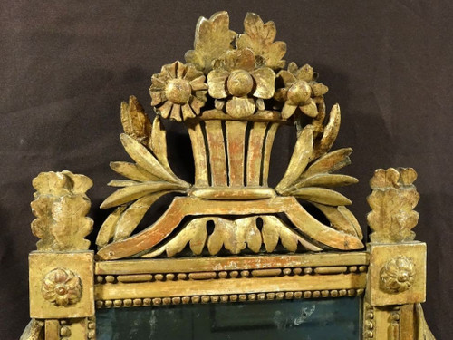 Specchio a frontone in stile Luigi XVI