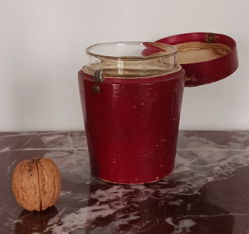 Frankreich, Restaurationszeit, Louis-Philippe - charmantes zwölfeckiges Kurglas und sein Etui