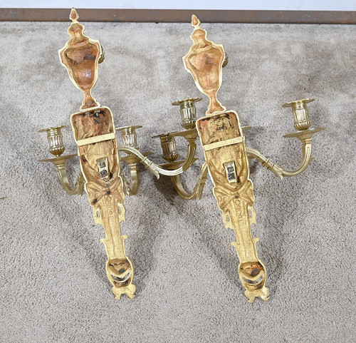 Paire d’Appliques en Bronze Doré, style Louis XVI – Milieu XIXe