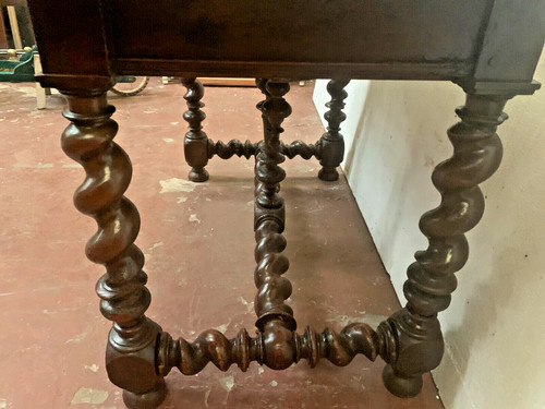 Table bureau Louis XIII en noyer sculpté XIX siècle