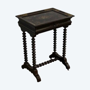  Petite Table à ouvrage en Bois laqué, époque Napoléon III - Milieu XIXe 