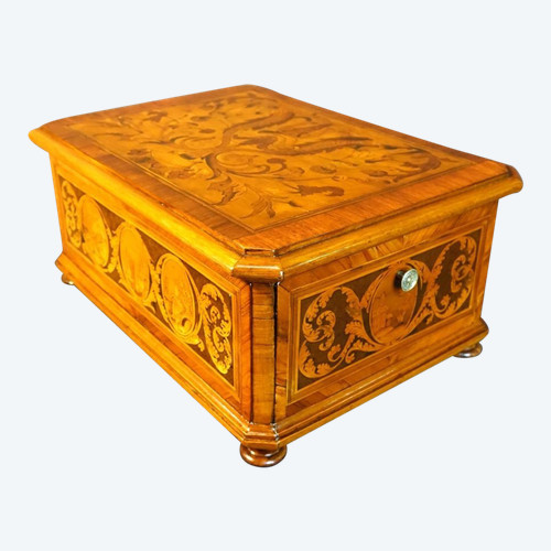 Coffret Lombard En Marqueterie d'époque Louis XVI