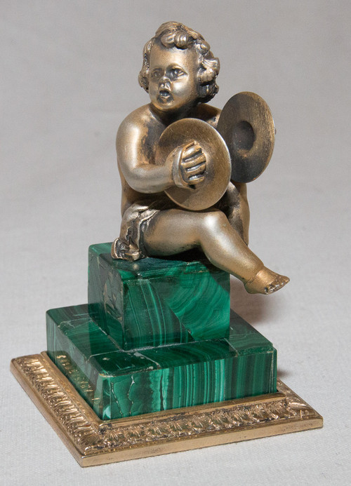 Tre massicci putti musicanti d'argento Circa 1950
