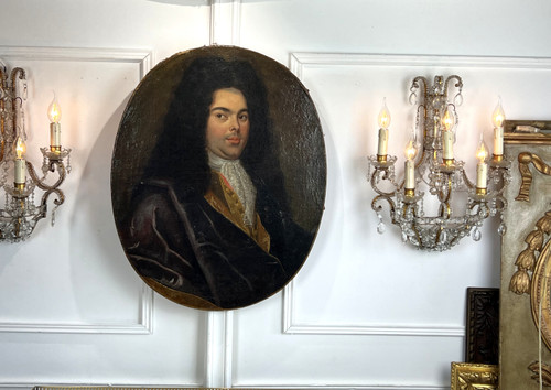 PEINTURE OVALE FIN XVIIe / ÉCOLE FRANÇAISE / PORTRAIT D HOMME DE QUALITÉ