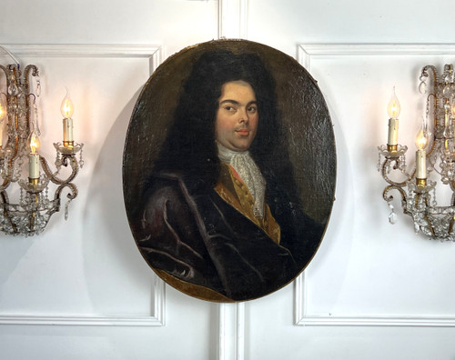 PEINTURE OVALE FIN XVIIe / ÉCOLE FRANÇAISE / PORTRAIT D HOMME DE QUALITÉ