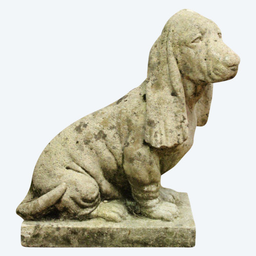 Chien En Ciment Représentant Un Basset Vers 1930