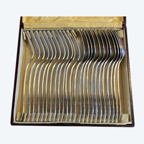 Very elegant silver-plated menagère, "Régence-Coquille" model by Maison Argental, late XIX°.