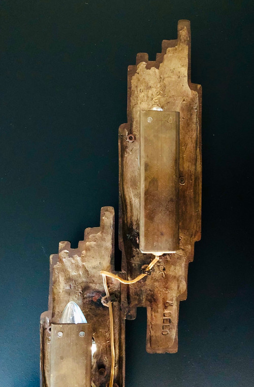 Brutalist bronze wall lamp by Maxime Delo, Italy 1970s