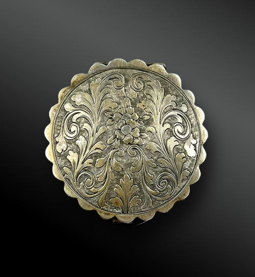 COVERED BOX - Italy - Circa 1900