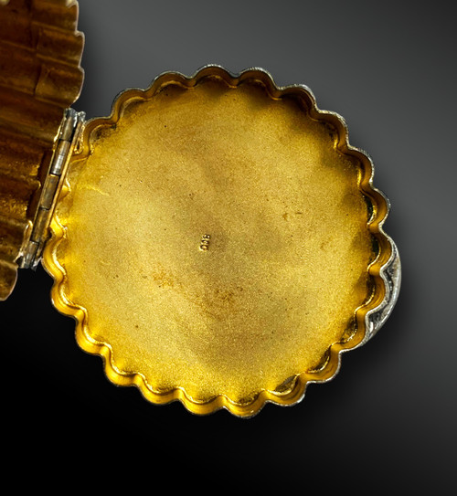 COVERED BOX - Italy - Circa 1900