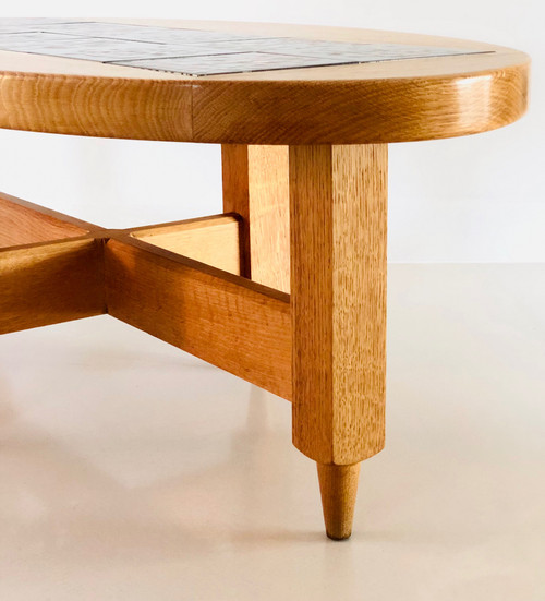 Table basse ovale de Guillerme et Chambron pour "Votre maison", France années 60
