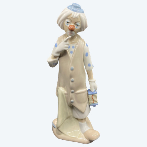 PORCELAIN CLOWN