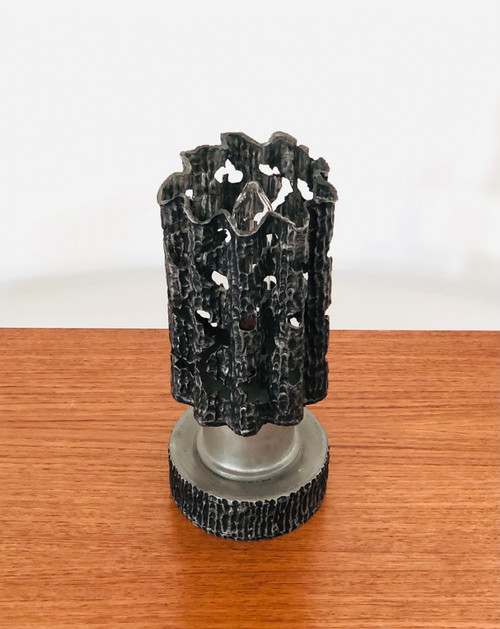 Lampe brutaliste en étain, Italie années 60