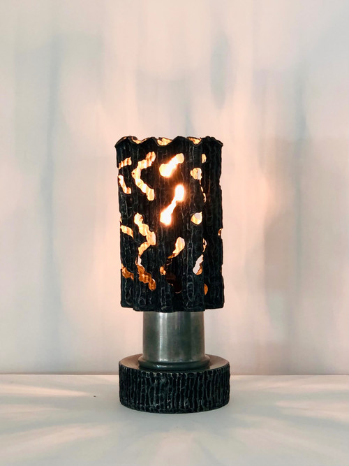 Lampe brutaliste en étain, Italie années 60